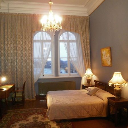 Birinu Pils Hotel Bīriņi Екстериор снимка