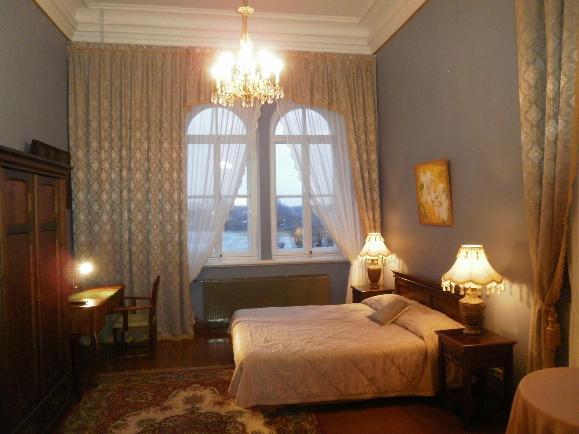 Birinu Pils Hotel Bīriņi Екстериор снимка