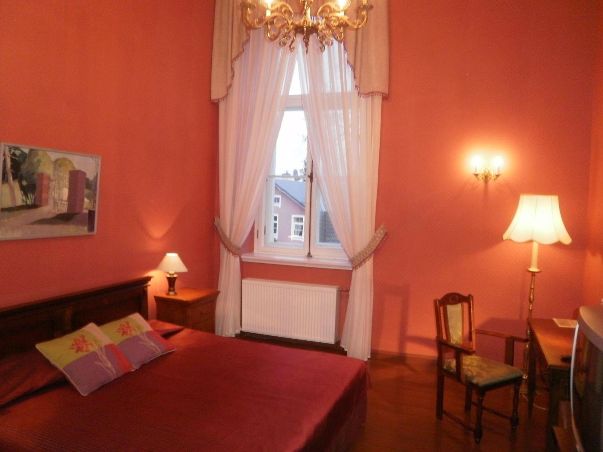 Birinu Pils Hotel Bīriņi Екстериор снимка