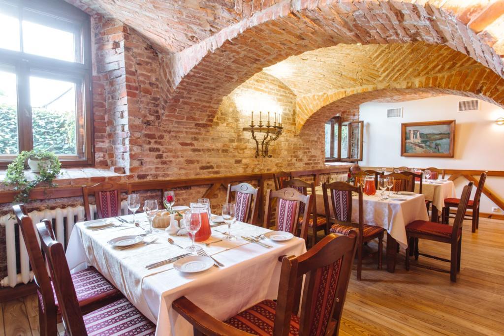 Birinu Pils Hotel Bīriņi Екстериор снимка